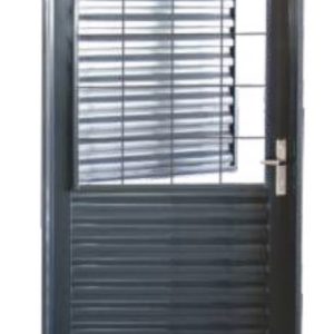 Porta Com Postigo Veneziana Stil Zema Qualificada